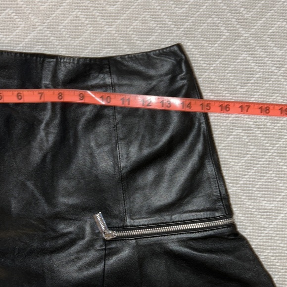 Michael Kors 100% Authentic Leather Skirt with Zippers - Picture 6 of 10